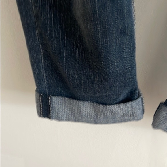 Blue Ankle Cropped Jeans with Contrast Stitching - Picture 4 of 10